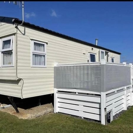 Hotel Sea Lets Selsey Exterior foto